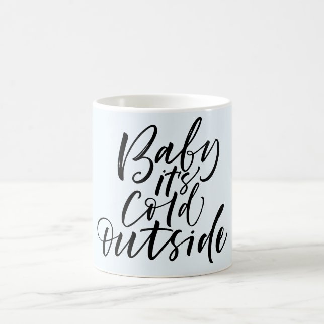 Caneca de café de inverno Baby É Frio Lá Fora (Centro)