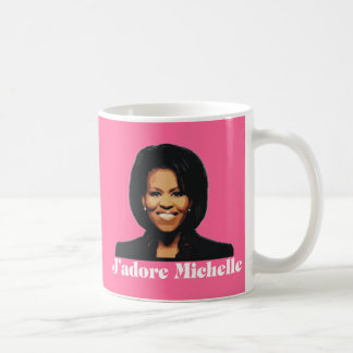Caneca de café de J'adore Michelle no rosa da