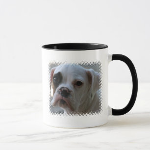 Caneca de café de olhos pretos do cão do pugilista