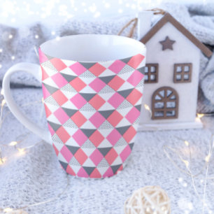 Caneca De Café decoração do padrão do triângulo rosa e preto