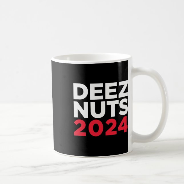 Caneca De Café Deez Nuts 2024 - Meme Humorístico Republicano Demo (Direita)