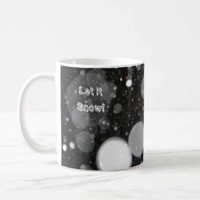 Caneca De Café Deixe-a nevar num fundo de neve (Esquerda)