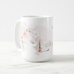 Caneca De Café Delicar Rosa Rosa Rosa Rosa Monograma - Letra L<br><div class="desc">Monograma - Letra floral L - Uma lavagem com aquarela cor rosa pálida, penteada, atrás de delicados rosas cor-de-rosa pincelados. Bonito pulverizações florais de aquarelas em ambos os lados da caneca - e decorem a grande primeira letra do seu nome. A folhagem verde-suave pintada à mão e as rosas de...</div>