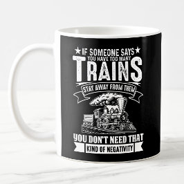 Caneca De Café Demasiados Comboios, Comboio Ferroviário Com Motor