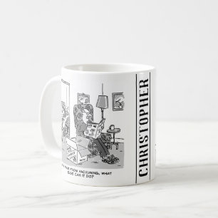 Caneca De Café Desenho animado de robô engraçado. Esposa está na 