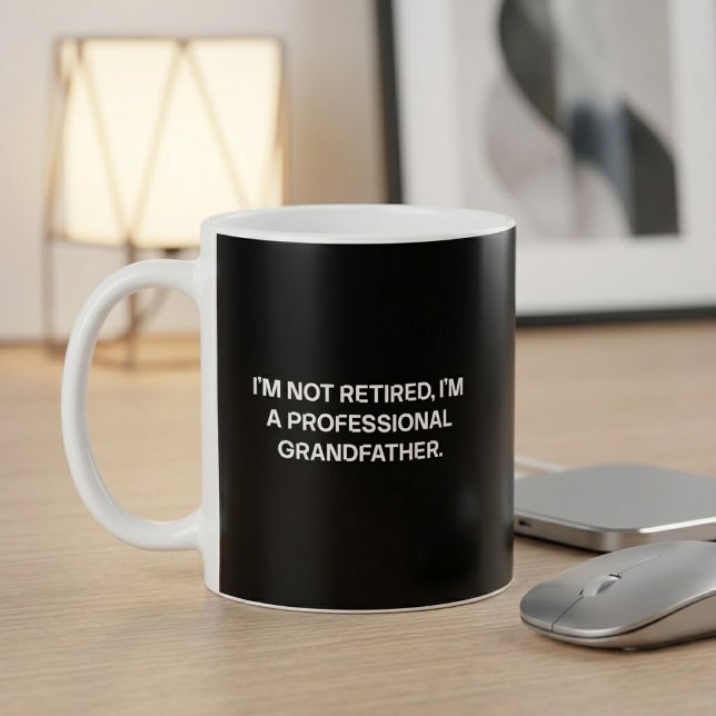 Caneca De Café Desenho de Avô Profissional Não Aposentado (Criador carregado)