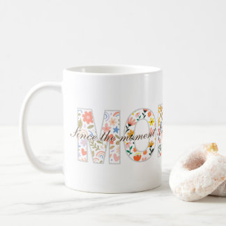 Caneca De Café Design de Citação Sentimental Floral Pastel MÃE