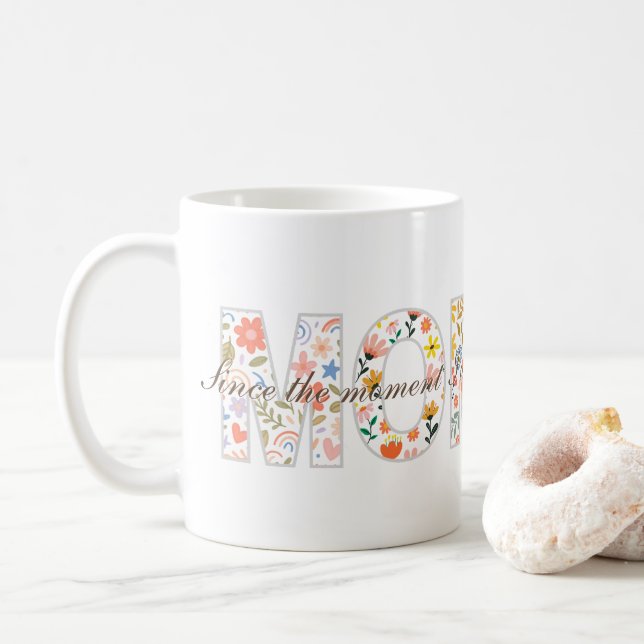 Caneca De Café Design de Citação Sentimental Floral Pastel MÃE (Com Donut)