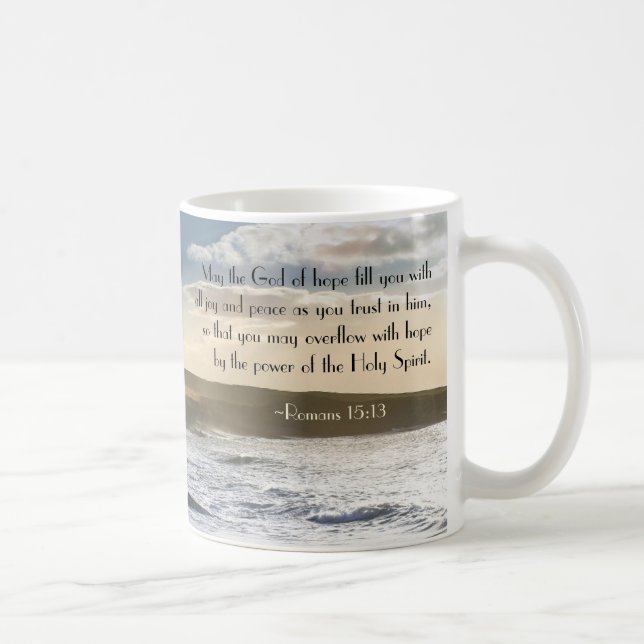 Caneca De Café Deus da Esperança, Romanos 15:13 Verso Bíblia, Cos (Direita)