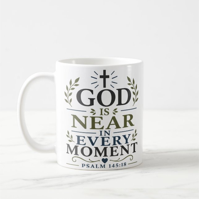 Caneca De Café Deus Está Perto Em Cada Momento Citação de Devocio (Esquerda)