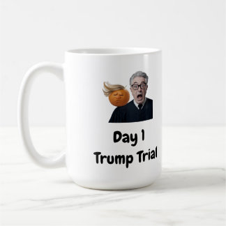 Caneca De Café Dia 1 de Avaliação de Trump