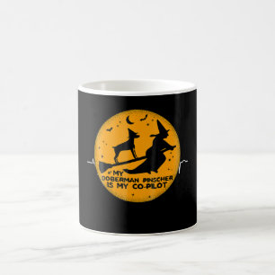 Caneca De Café Dia de as Bruxas engraçado Meu Doberman Pinscher Í
