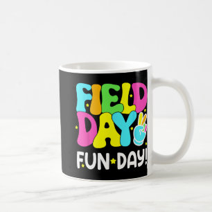 Caneca De Café Dia De Diversão Do Campo No Dia Passado Do Estudo