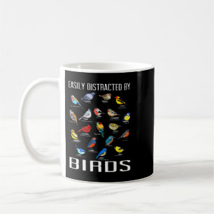 Caneca De Café Distraído Facilmente Por Aves Vigiando Pássaros
