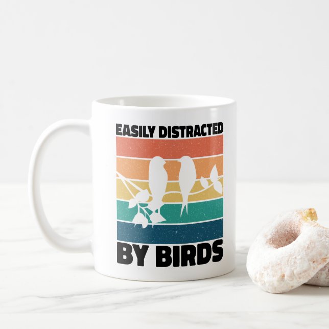 Caneca De Café Distraído Facilmente Por Birdwatcher Birthday (Com Donut)