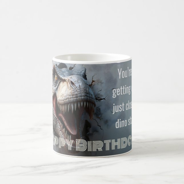 Caneca De Café Diversão de design de aniversário do Dino T-rex (Centro)