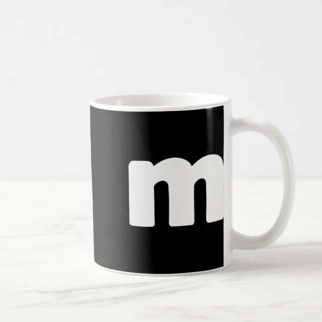 Caneca De Café Diversão - Letra M Grupos de Halloween Figuras (Direita)