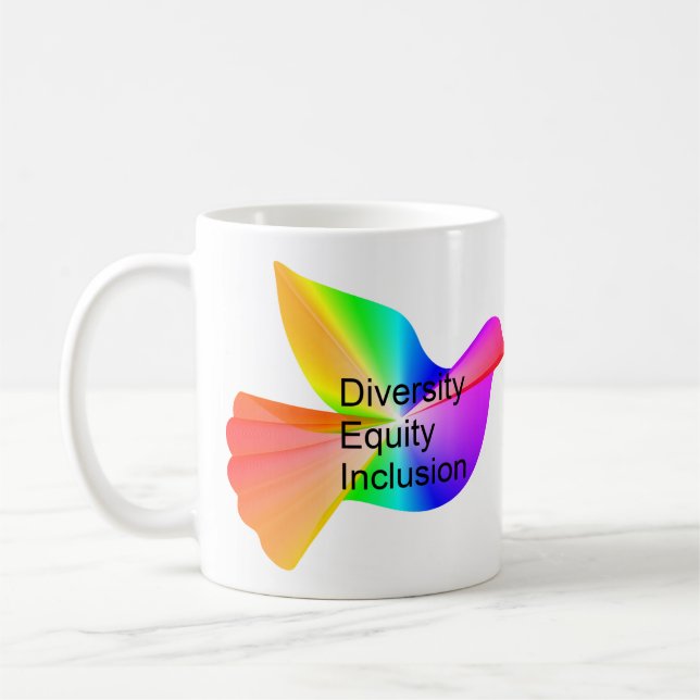 Caneca De Café Diversidade Equidade Inclusão com pomba de paz arc (Esquerda)