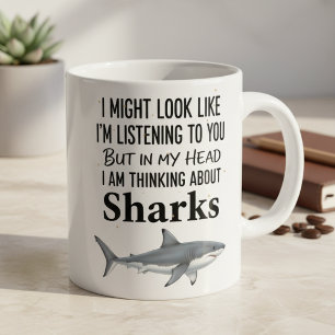 Caneca de Café Divertida Amante de Tubarões Pensan