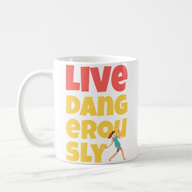 Caneca De Café Divertido Correndo Com Tesoura Viva Perigosamente (Esquerda)