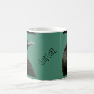 Caneca de café do amante do corvo