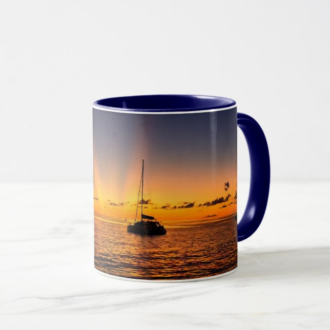 Caneca de Café do Caribe com pôr do sol e veleiro (Frente Esquerda)