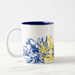 Caneca de café do círio de florescência de noite