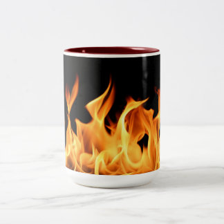 Caneca de café do fogo