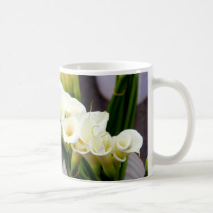 caneca de café do lírio de calla