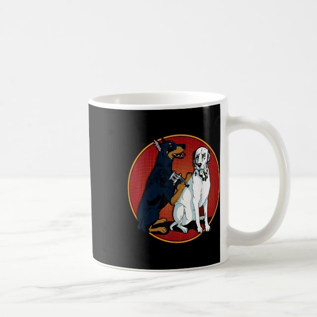 Caneca De Café Doberman, Moçável, Cujo Cão Dalmático Tatuando (Direita)