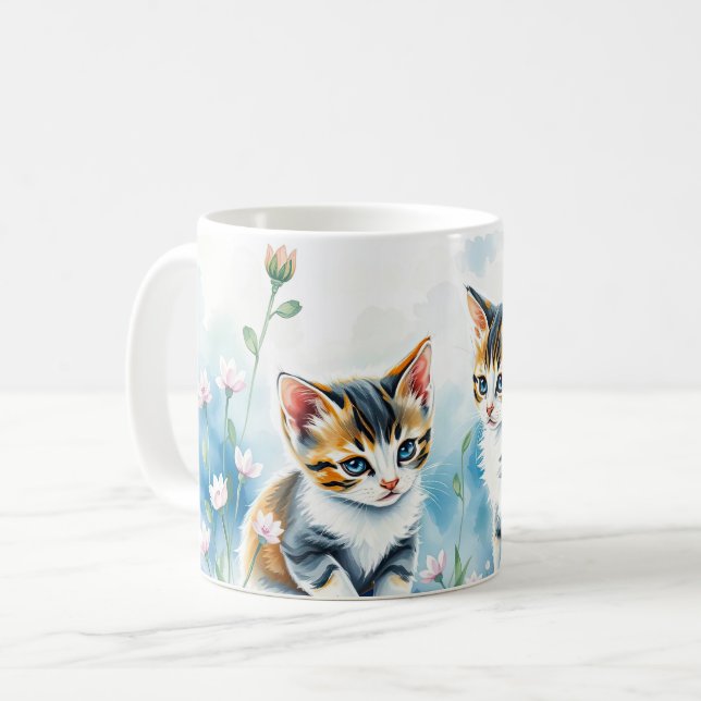 Caneca De Café Dois gatinhos em um jardim de flores florais (Frente Esquerda)
