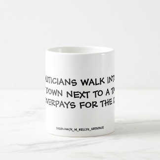 CANECA DE CAFÉ DOIS POLÍTICOS CAMINHAM EM UM BAR.