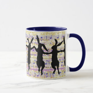 Caneca de café dos coelhos da dança