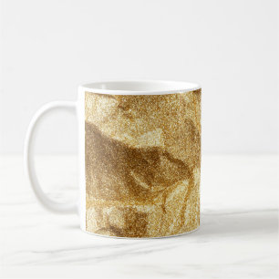Caneca De Café Dourada textura em papel enrugada fundo do abstrat