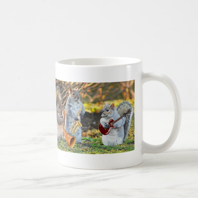 Caneca De Café E a banda jogada sobre (Direita)