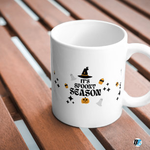 Caneca De Café É a estação assustadora, a ideia de tendências de