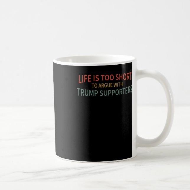 Caneca De Café É Muito Curto Para Discutir Com Apoiadores De Trem (Direita)