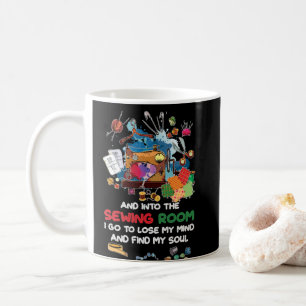 Caneca De Café E Na Sala De Costura Vou Ao Perder Da Minha Mente