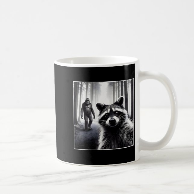 Caneca De Café Ed Raccoon Selfie With Sasquatch Bigfoot Funny Rac (Direita)