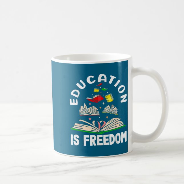 Caneca De Café Educação é liberdade mês da história negra  (Direita)