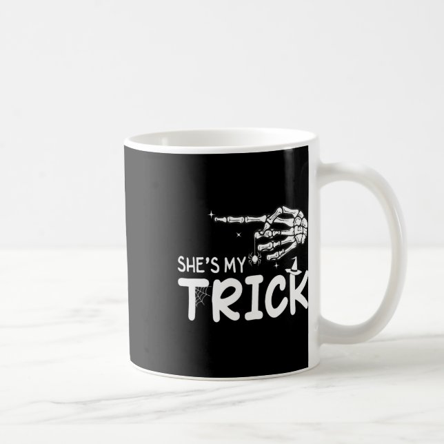 Caneca De Café Ela é minha Casal de truques Skeleton Halloween (Direita)