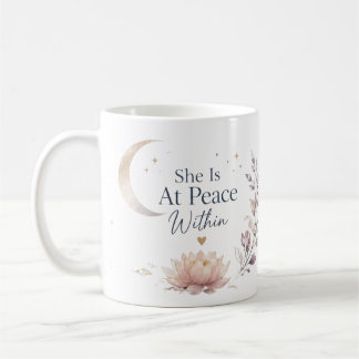 Caneca De Café Ela Está Em Paz Por Dentro