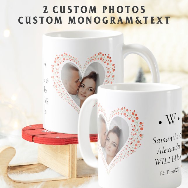 Caneca De Café Elegant Botanical Heart Photo Wedding Christmas (Elegant Botanical Heart 2-Photo Wedding First Christmas Custom Monogram, Message & Year Coffee Mug)
