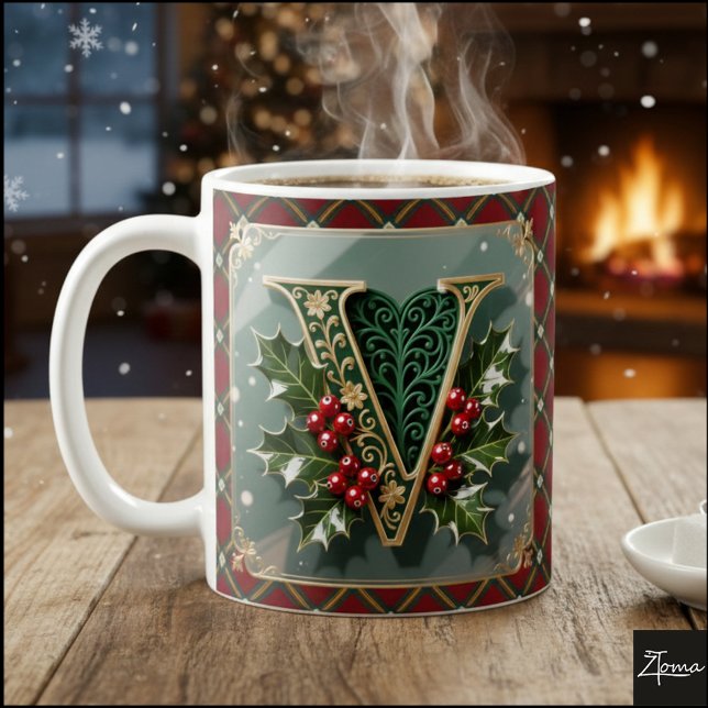 Caneca De Café Elegant Gold Holly Christmas Initial Letter V (Criador carregado)