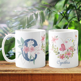 Caneca De Café Elegante Aquarela Borboleta Floral Monograma C