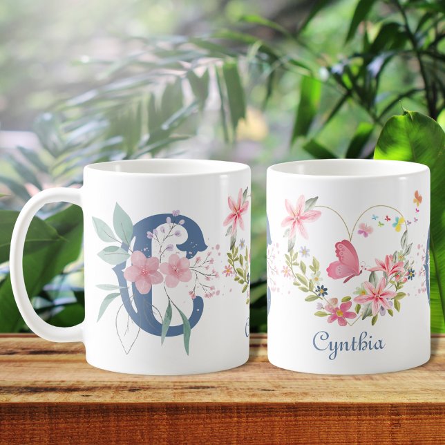 Caneca De Café Elegante Aquarela Borboleta Floral Monograma C (Criador carregado)