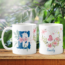 Caneca De Café Elegante Aquarela Borboleta Floral Monograma E