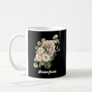 Caneca De Café Elegante buquê floral branco com folhas verdes