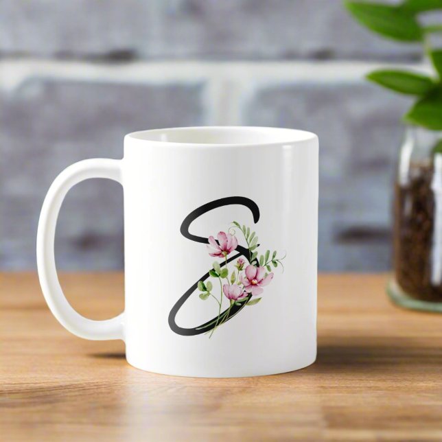 Caneca De Café Elegante - Letra "S" Floral Preta (Criador carregado)