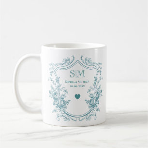 Caneca De Café Elegante Monograma de Casamento com Coroa Floral e